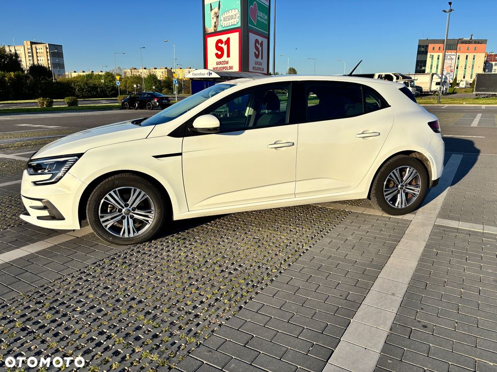 Renault Megane 1.5 Blue dCi Intens - 11