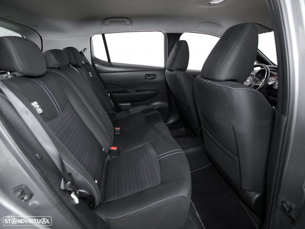 Nissan Leaf - 9