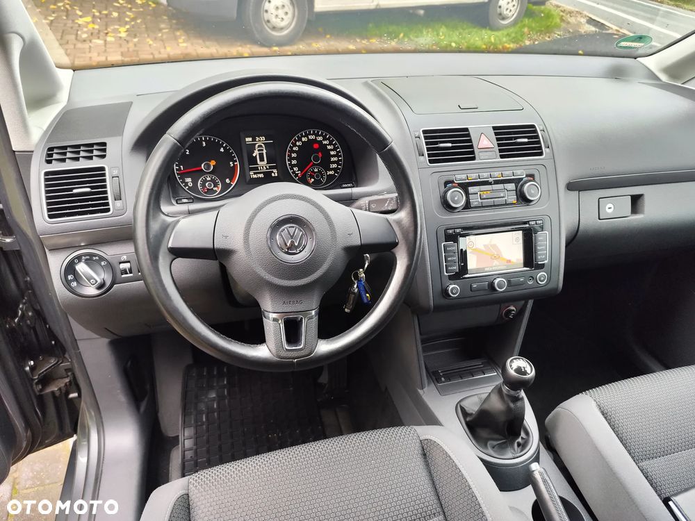 Volkswagen Touran 1.6 TDI DPF BlueMotion Technology Comfortline - 9