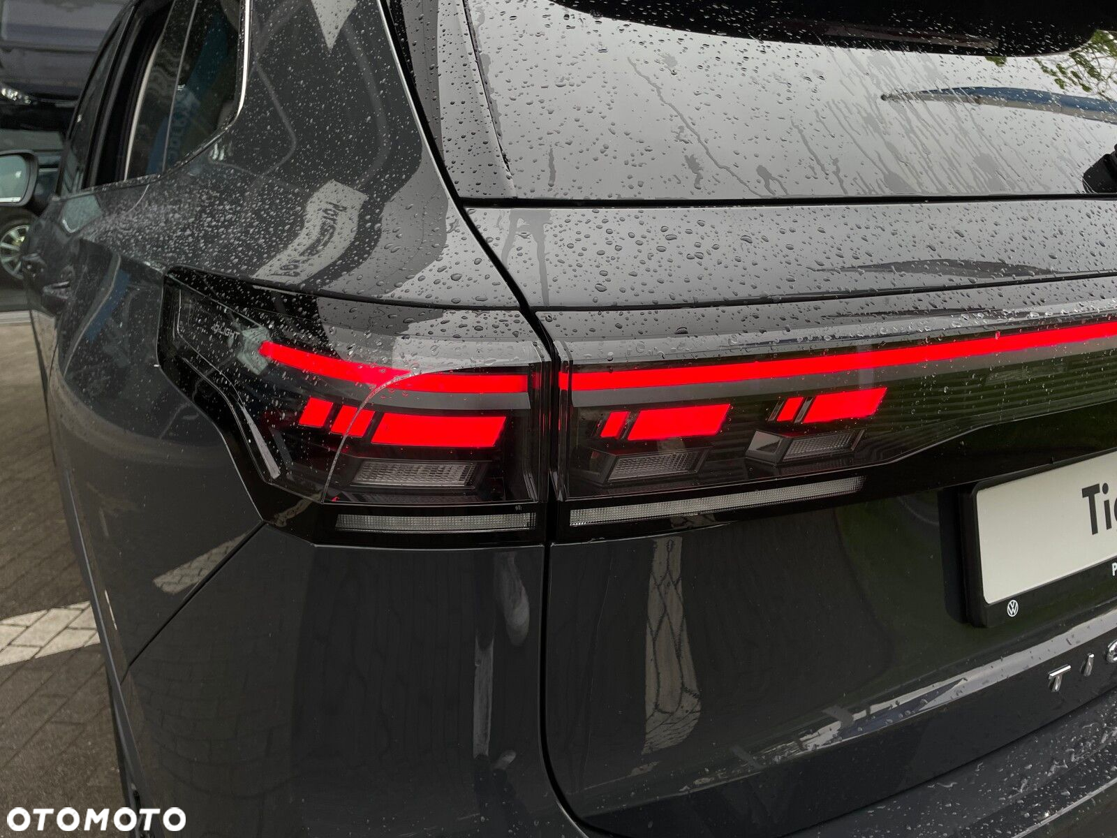 Volkswagen Tiguan - 33