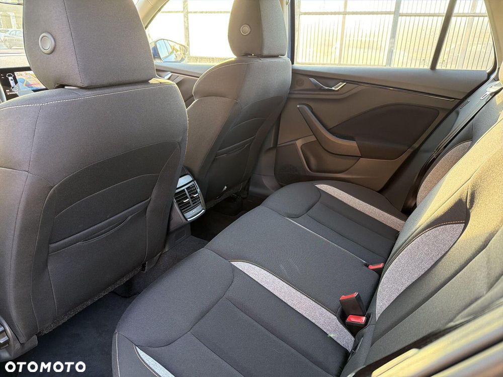 Skoda Kamiq 1.0 TSI Selection DSG - 21