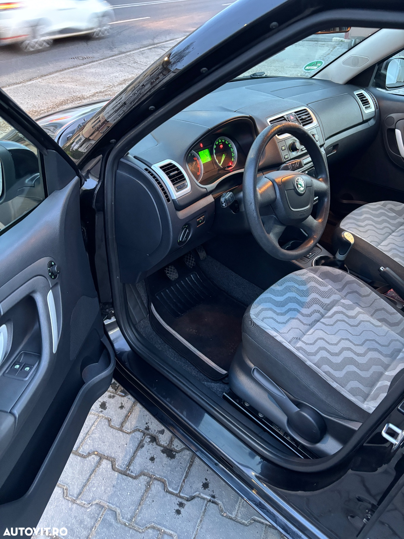 Skoda Fabia 1.2 HTP Ambiente - 6