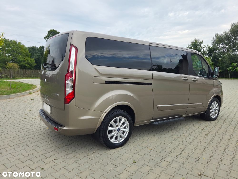 Ford Tourneo Custom 2.0 EcoBlue L2 Trend - 28