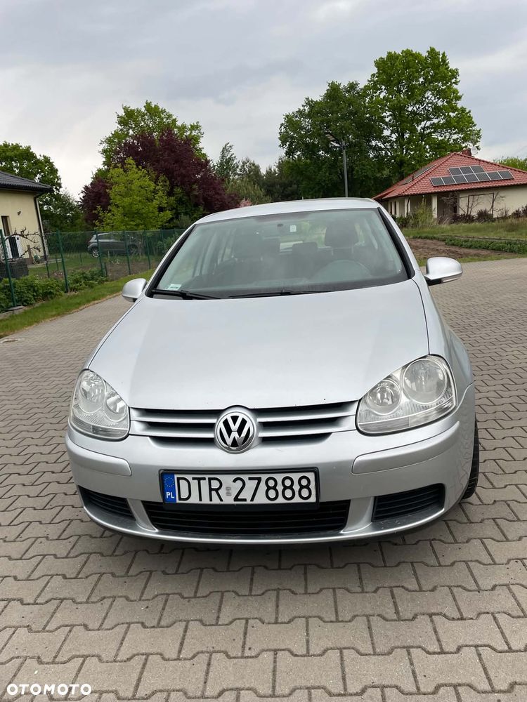 Volkswagen Golf - 2