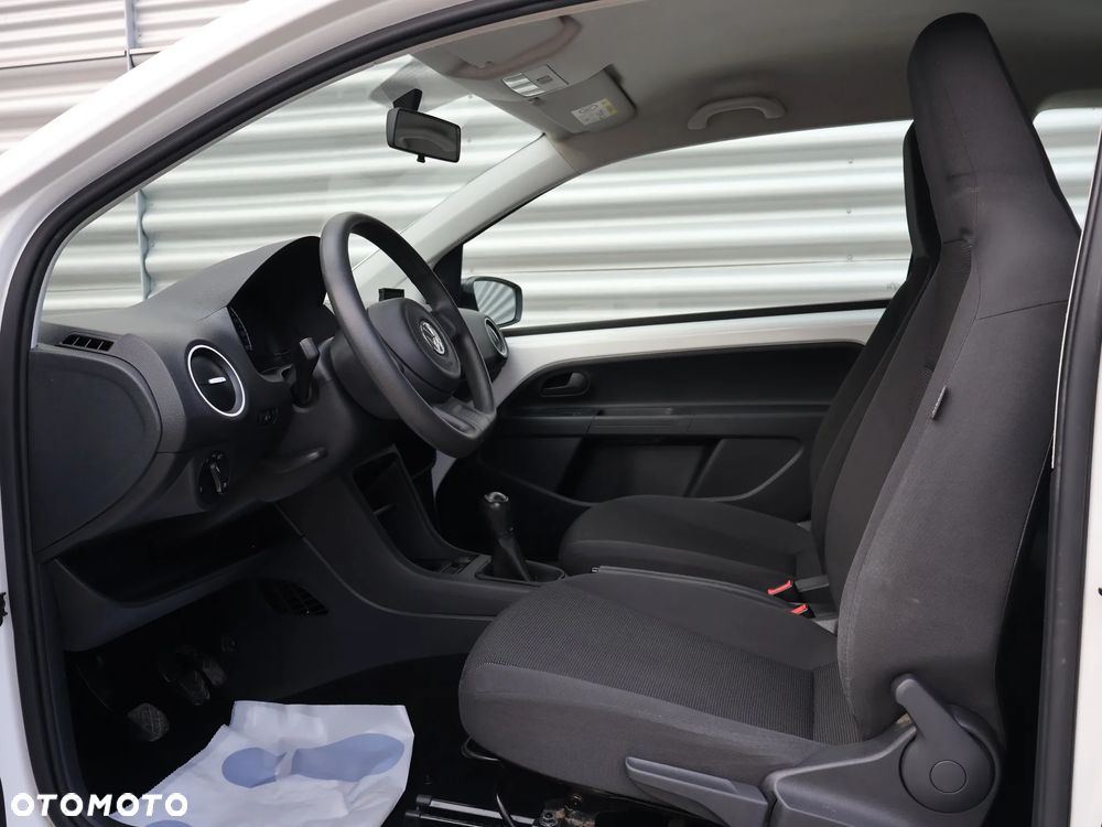 Volkswagen up! Standard - 15