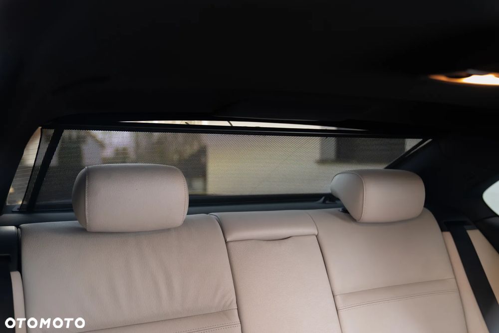 BMW Seria 3 335i - 15