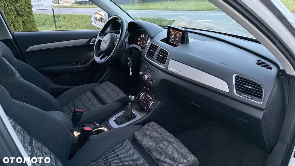 Audi Q3 2.0 TDI Quattro S tronic - 38