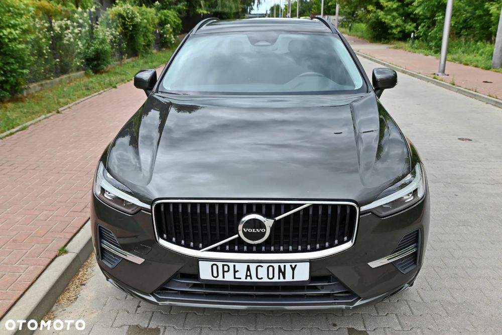 Volvo XC 60 B4 D AWD Geartronic Momentum Pro - 2