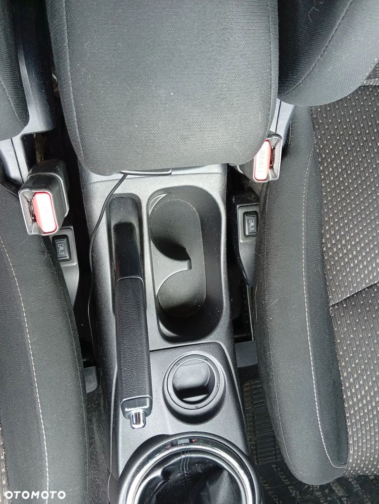 Mitsubishi ASX - 14