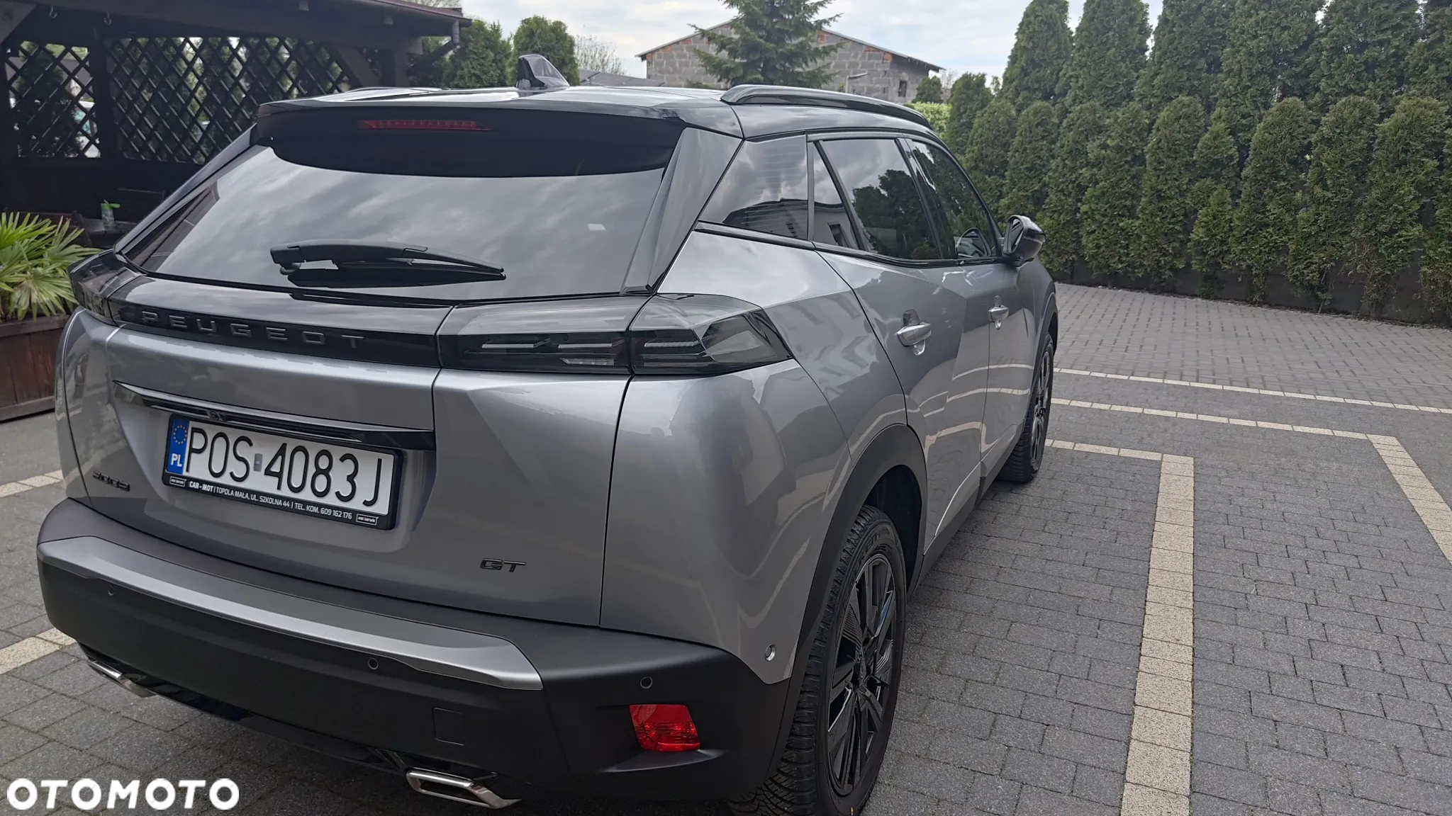Peugeot 2008 PureTech 130 EAT8 GT - 10
