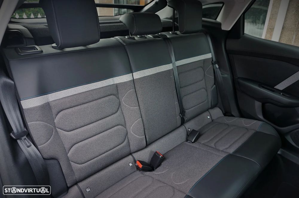 Citroën C4 1.2 PureTech Shine - 16