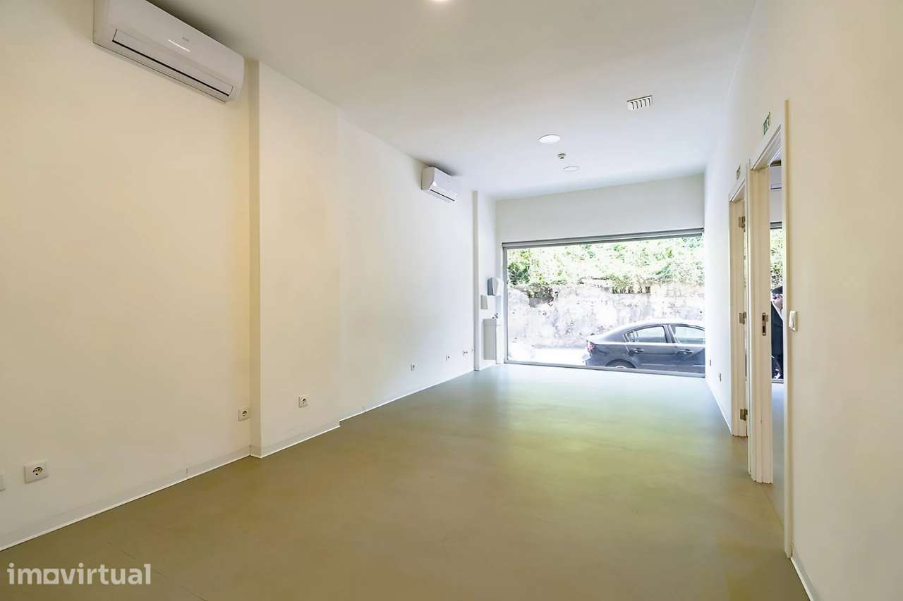 Espaço Comercial no R/C com Luz Natural–Rua da Figueira da Foz-Coimbra - Grande imagem: 4/6