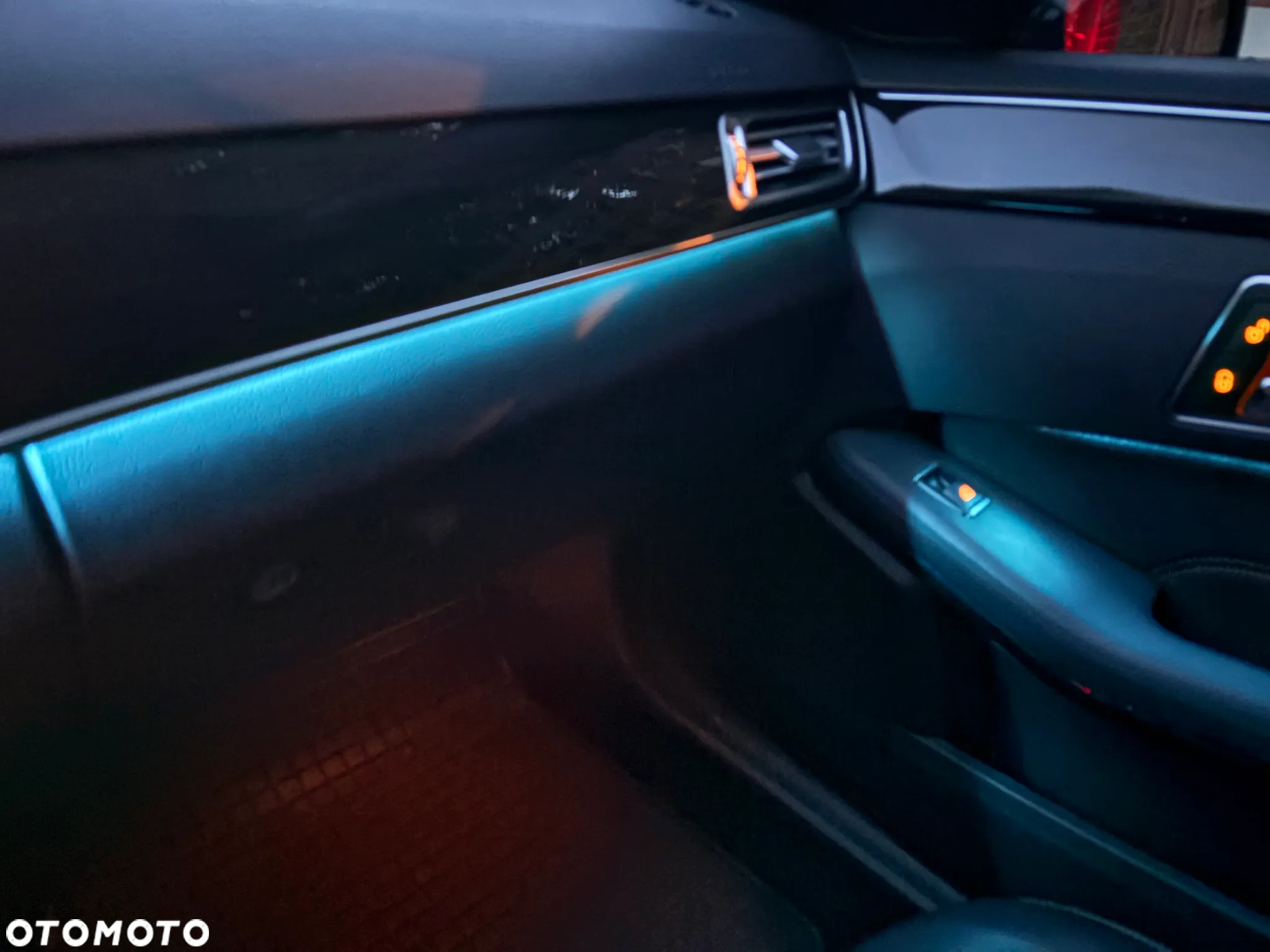 Mercedes-Benz Klasa E 220 BlueTEC 4-Matic Avantgarde - 33
