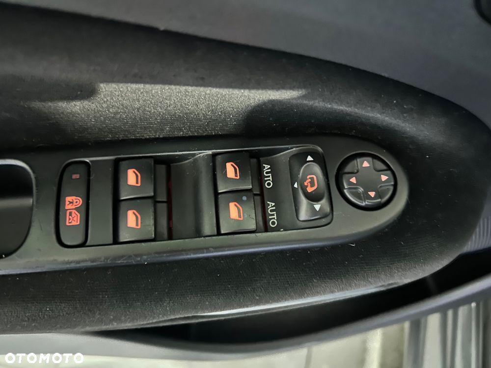 Citroën C3 Picasso HDi 110 FAP Exclusive - 17