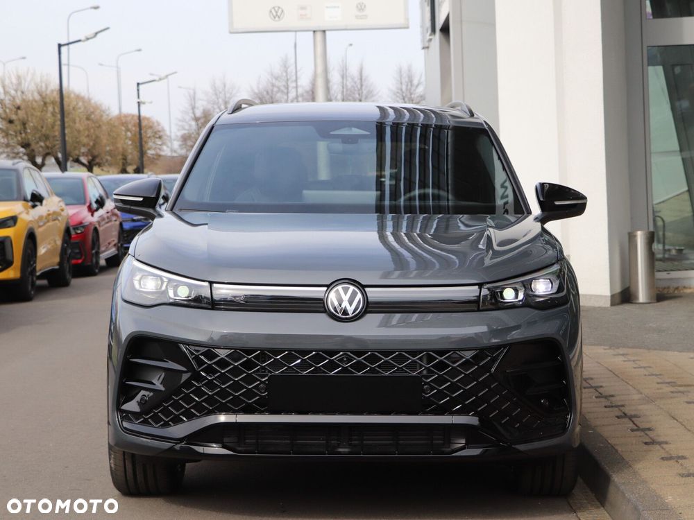 Volkswagen Tiguan - 8
