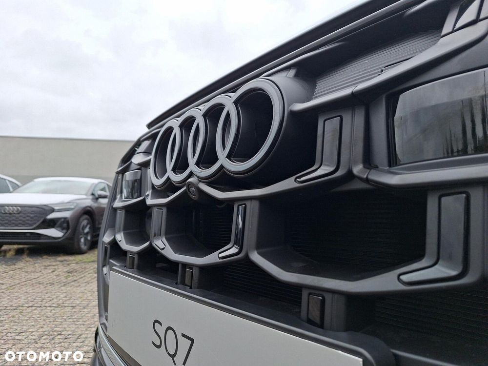 Audi SQ7 - 28