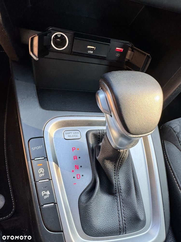 Kia Ceed 1.5 T-GDI M DCT - 19