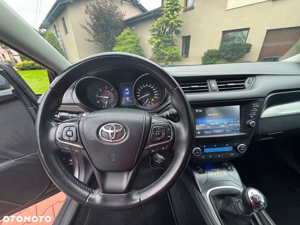 Toyota Avensis 2.0 D-4D Prestige - 14