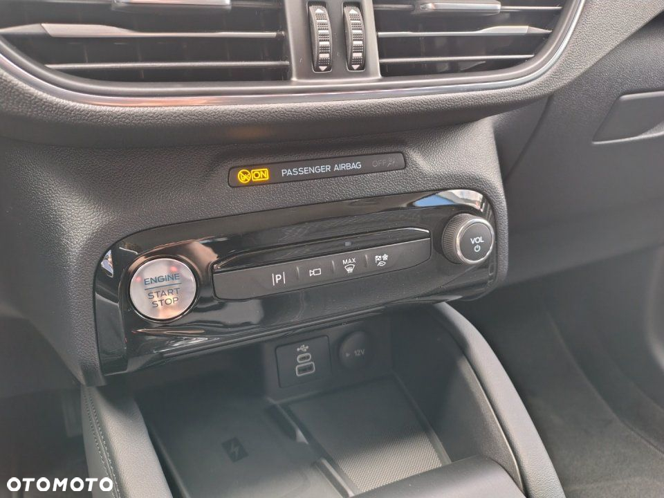 Ford Kuga - 20