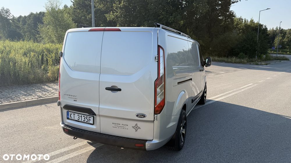Ford TRANSIT CUSTOM - 3
