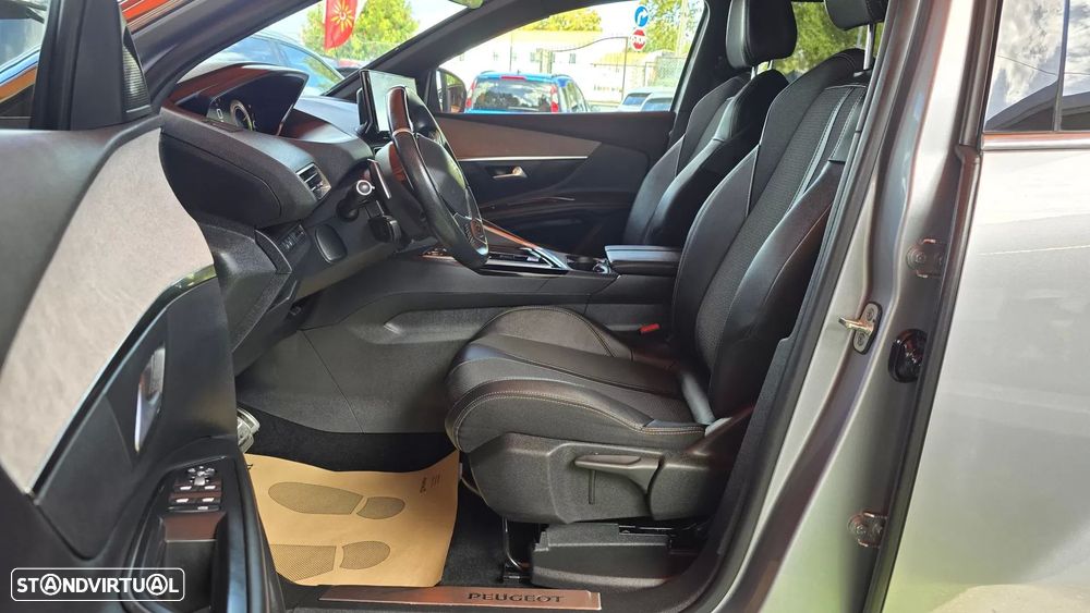 Peugeot 5008 1.2 Hybrid GT e-DCS6 - 11