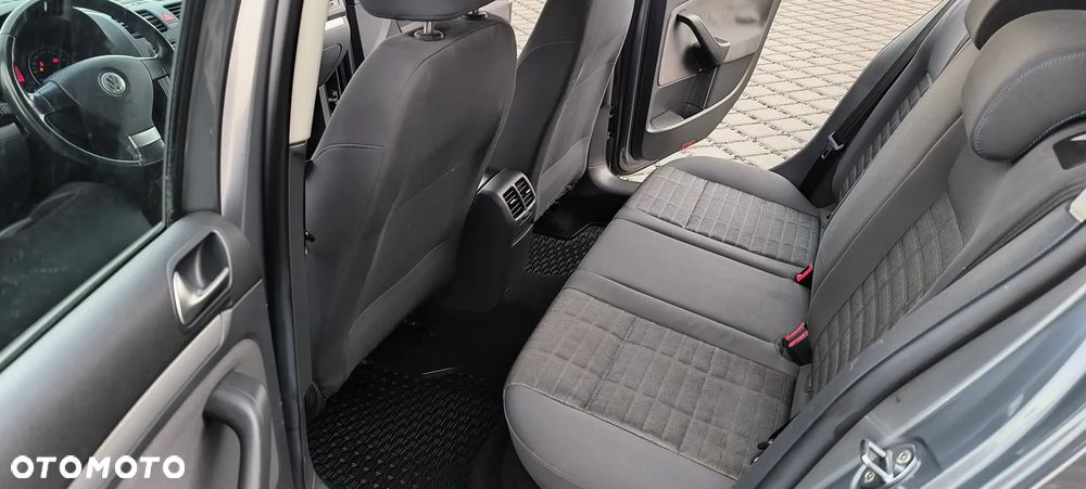 Volkswagen Golf 1.6 Goal - 26