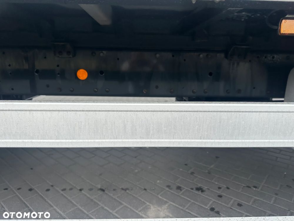 Iveco EUROCARGO 180-320 - 16