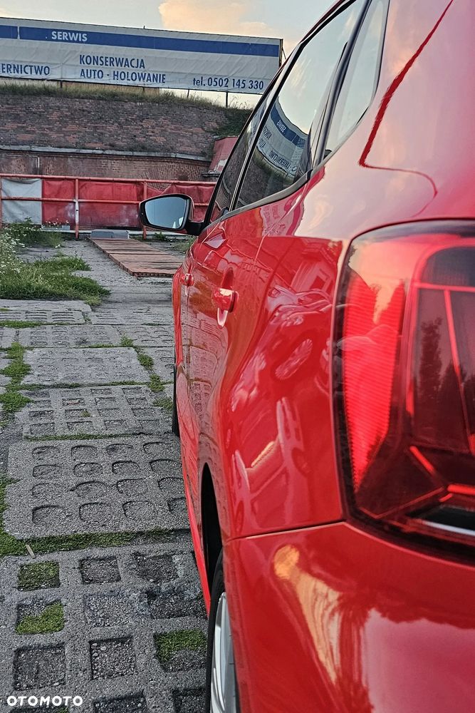 Volkswagen Polo - 12