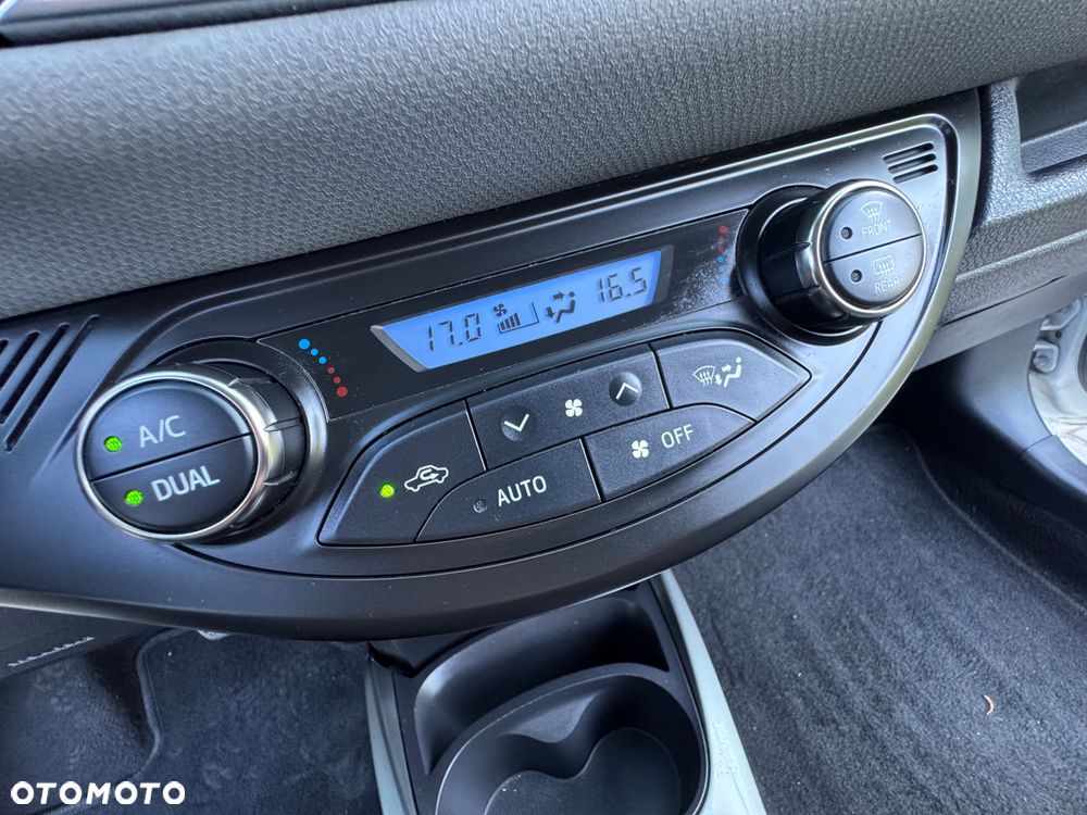 Toyota Yaris - 18