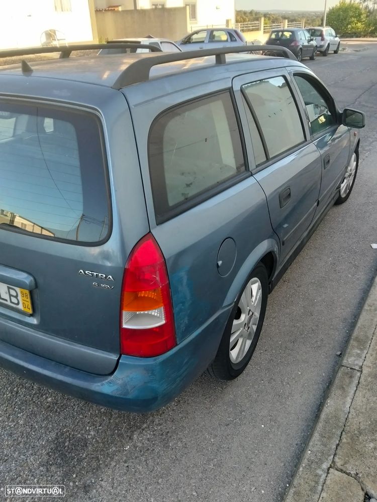 Opel Astra 1.6i Sport - 5