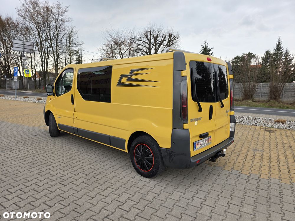 Opel Vivaro - 8