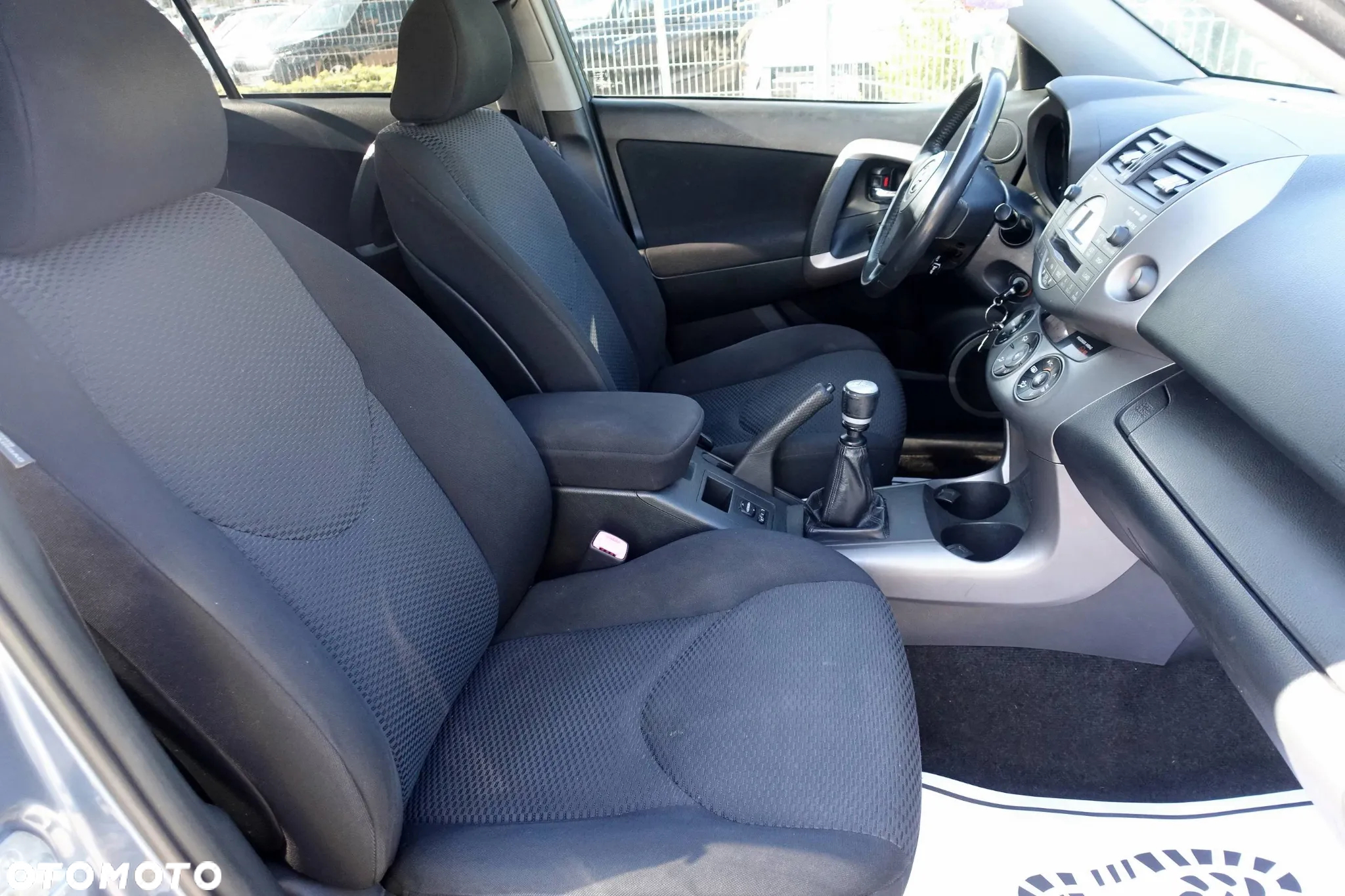 Toyota RAV4 2.2 D-4D 4x4 - 12