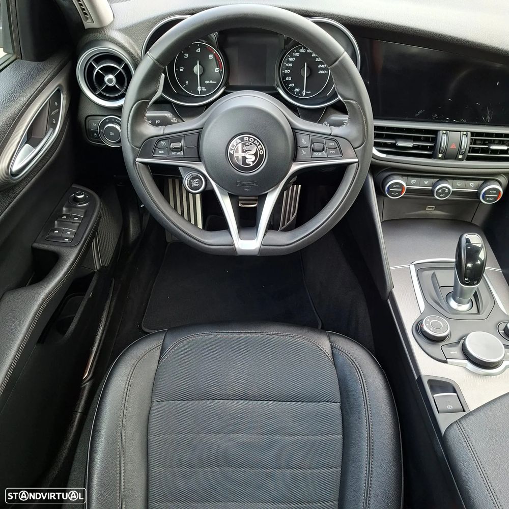 Alfa Romeo Giulia 2.2 D Super AT8 - 8