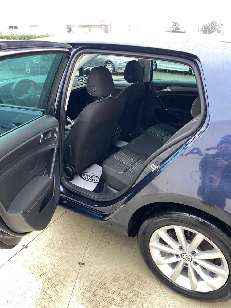 Volkswagen Golf 1.2 TSI BMT Comfortline - 26