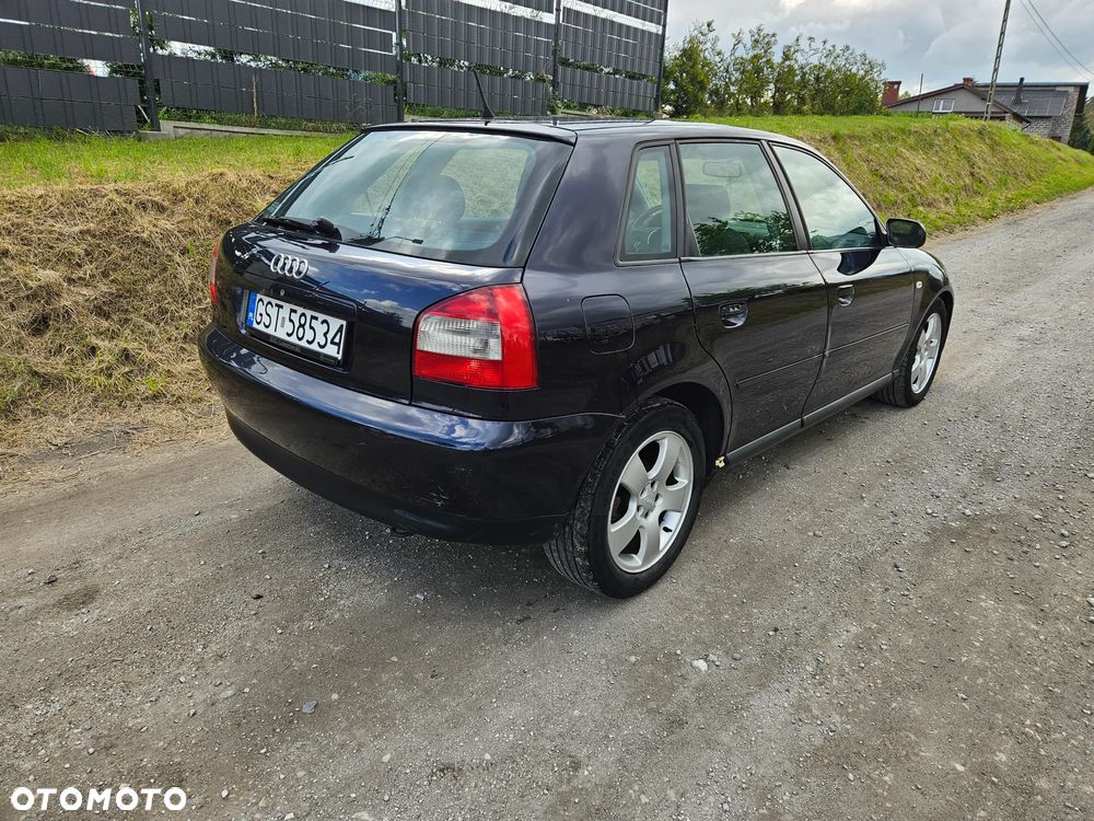 Audi A3 Sportback - 2