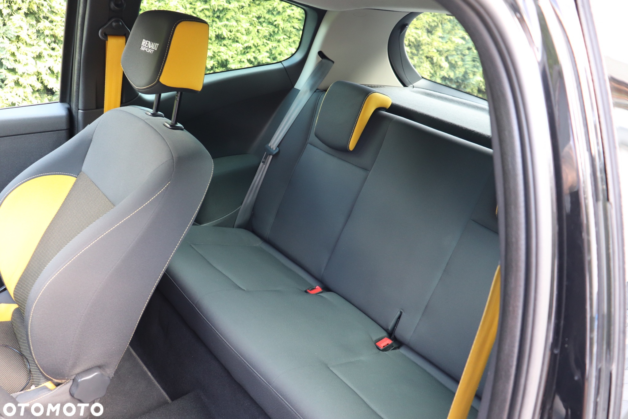 Renault Clio 2.0 16V Sport - 8