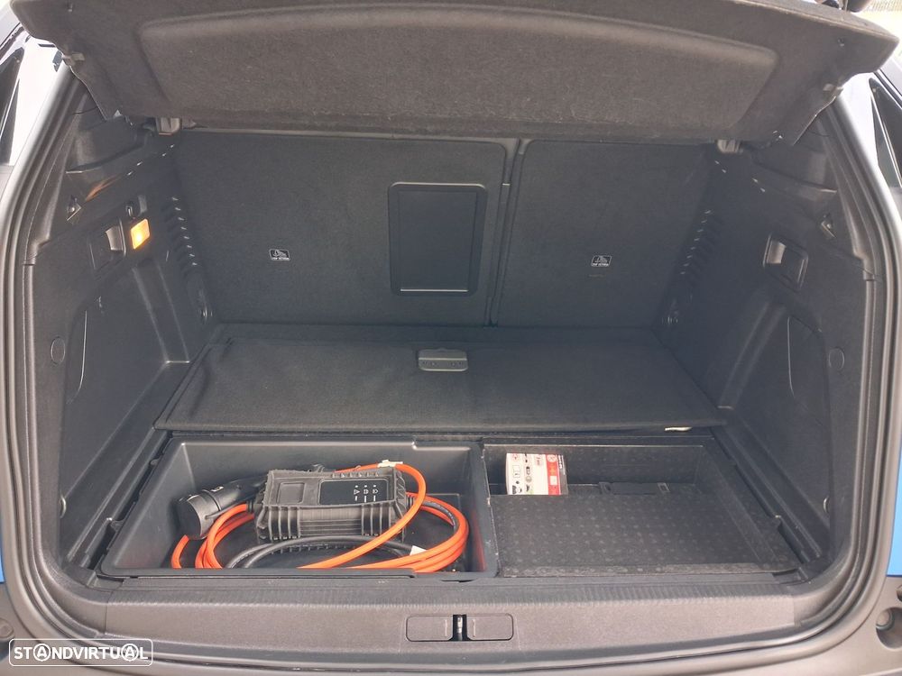 Peugeot 3008 1.6 Hybrid GT Pack e-EAT8 - 37