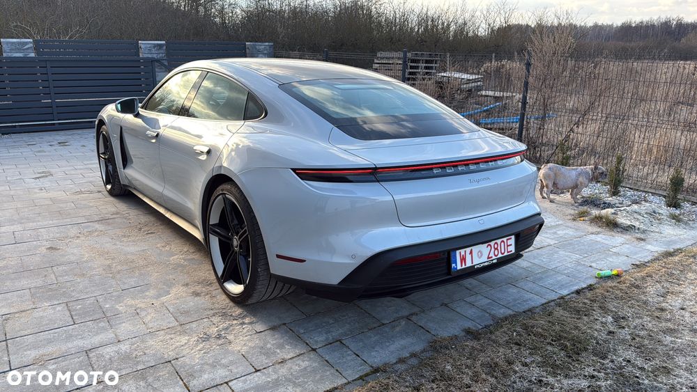Porsche Taycan - 3