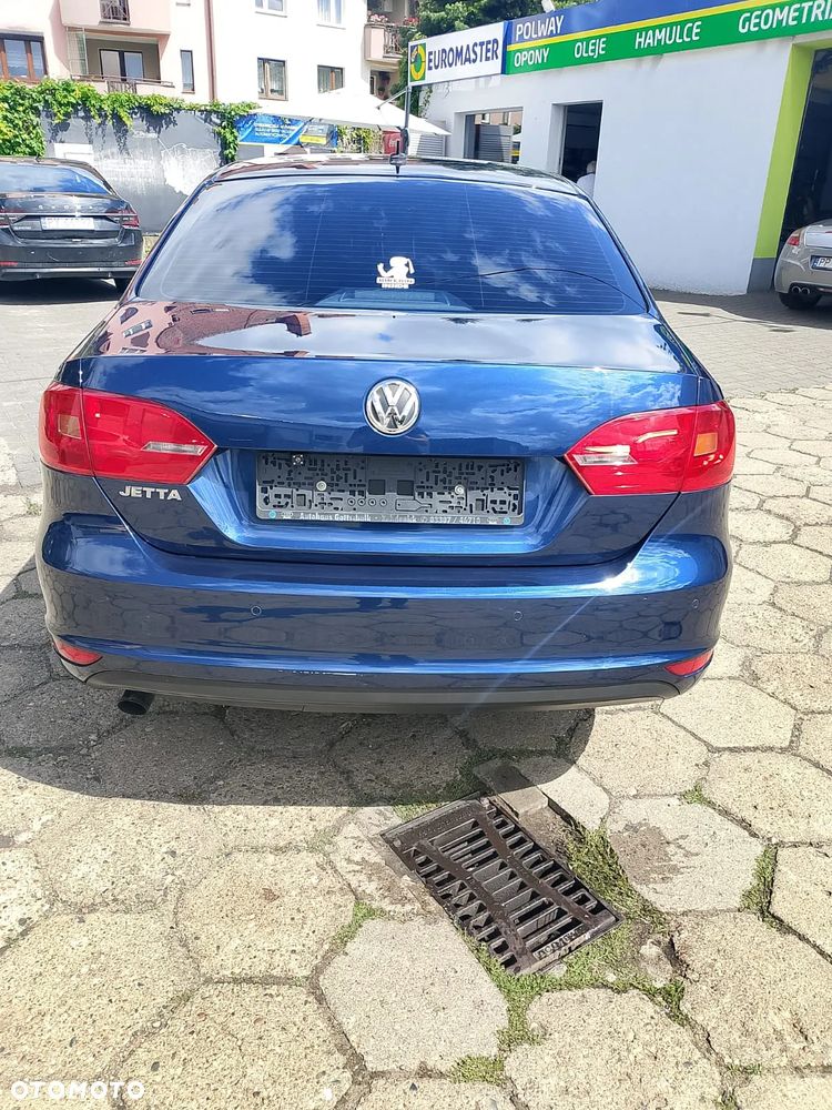 Volkswagen Jetta 1.2 TSI Comfortline Perfectline - 5