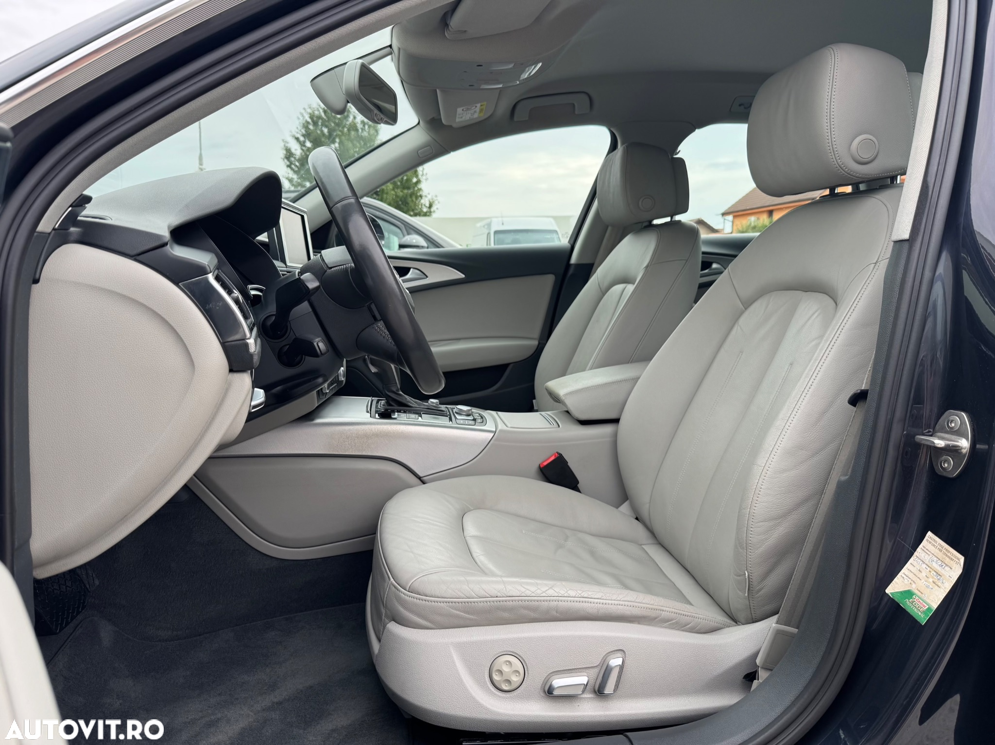 Audi A6 Avant 2.0 TDI Ultra S tronic - 12