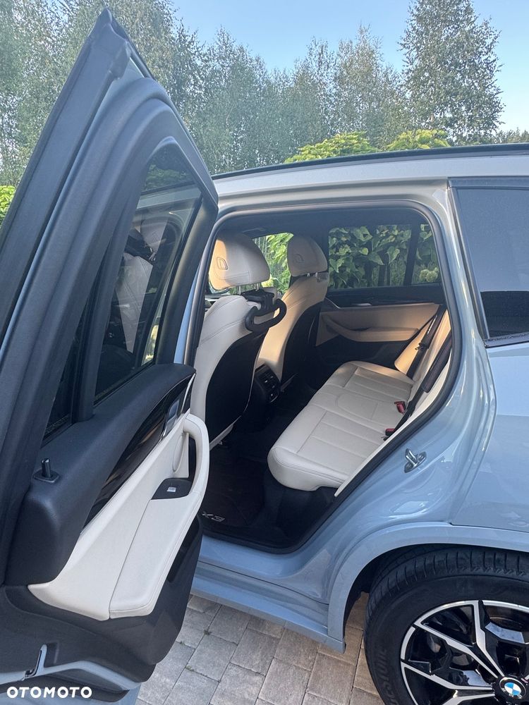 BMW X3 xDrive20d mHEV - 10