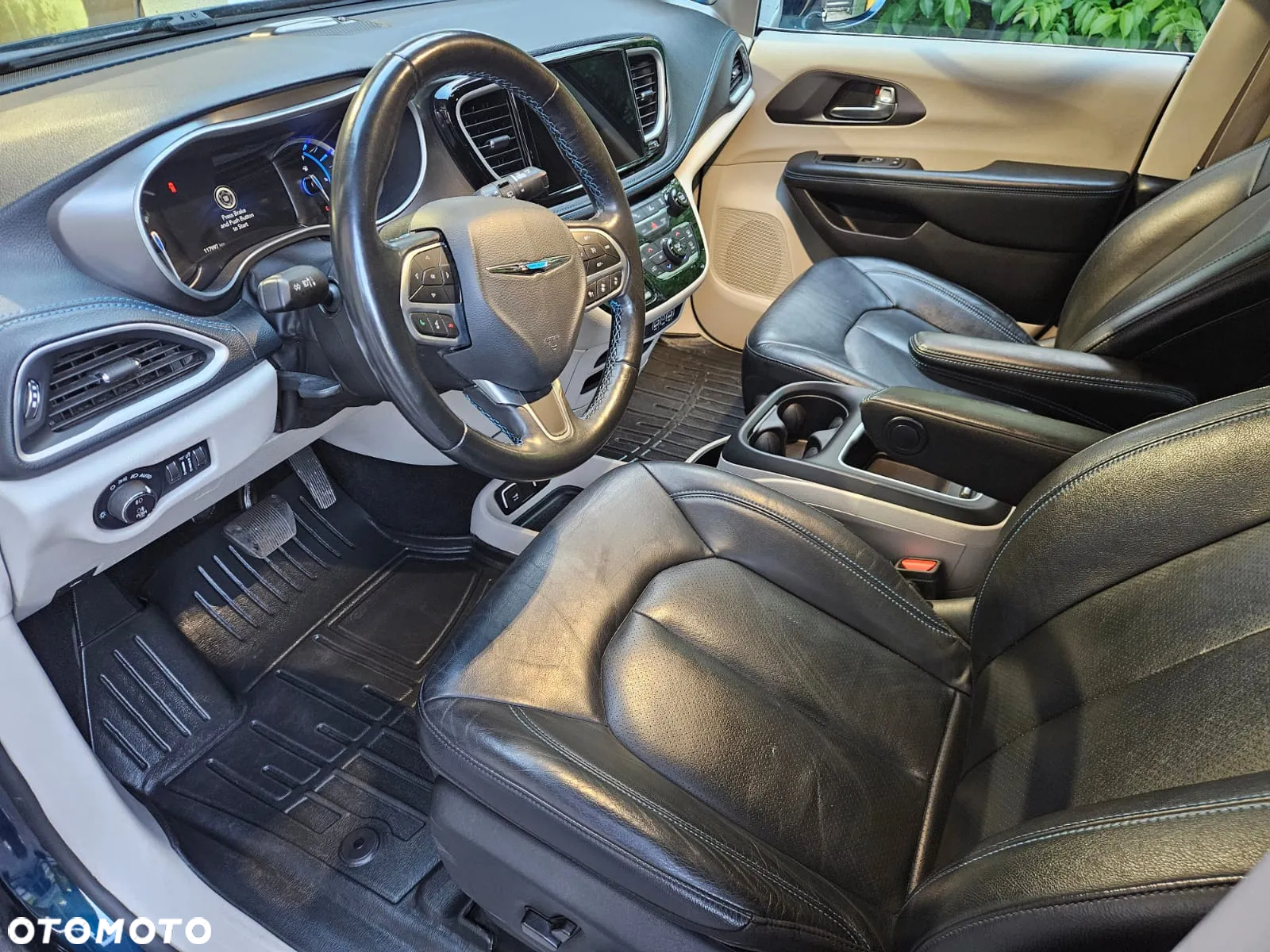 Chrysler Pacifica - 18