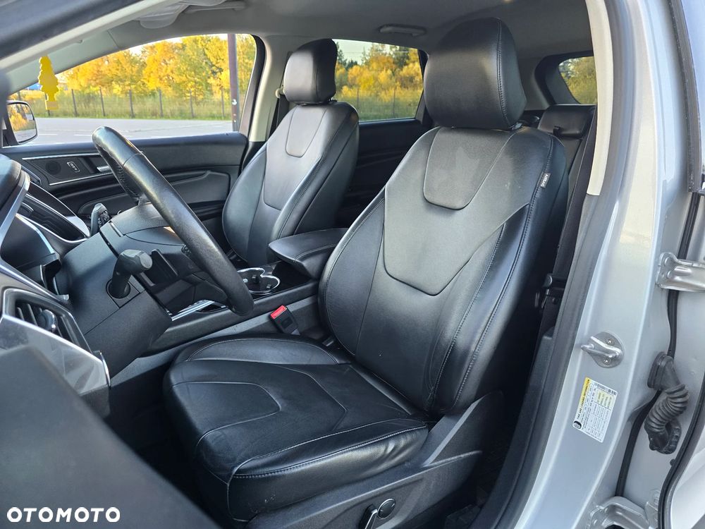 Ford Edge - 19