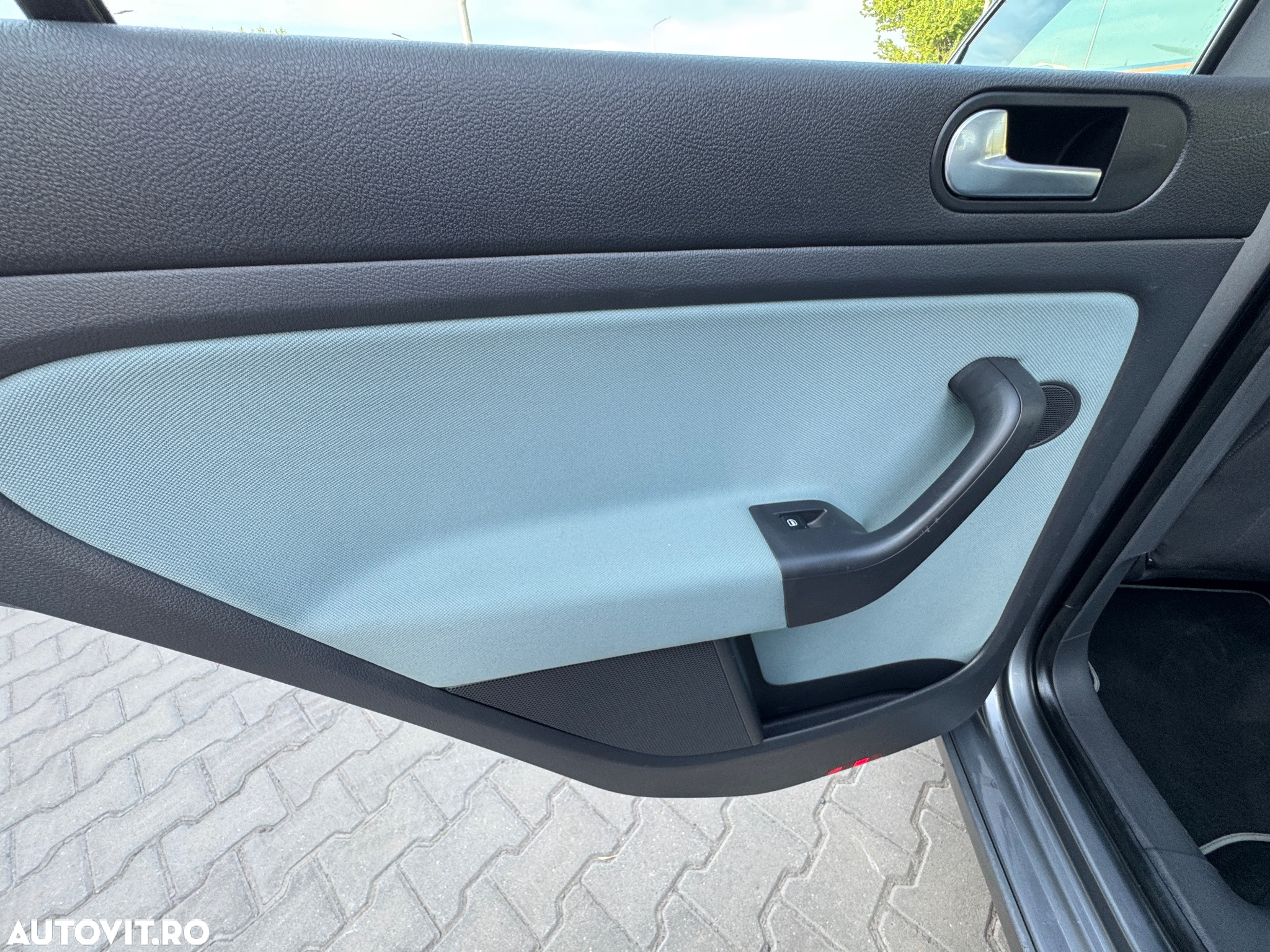 Volkswagen Golf Plus 1.9 TDI DPF DSG CrossGolf - 24