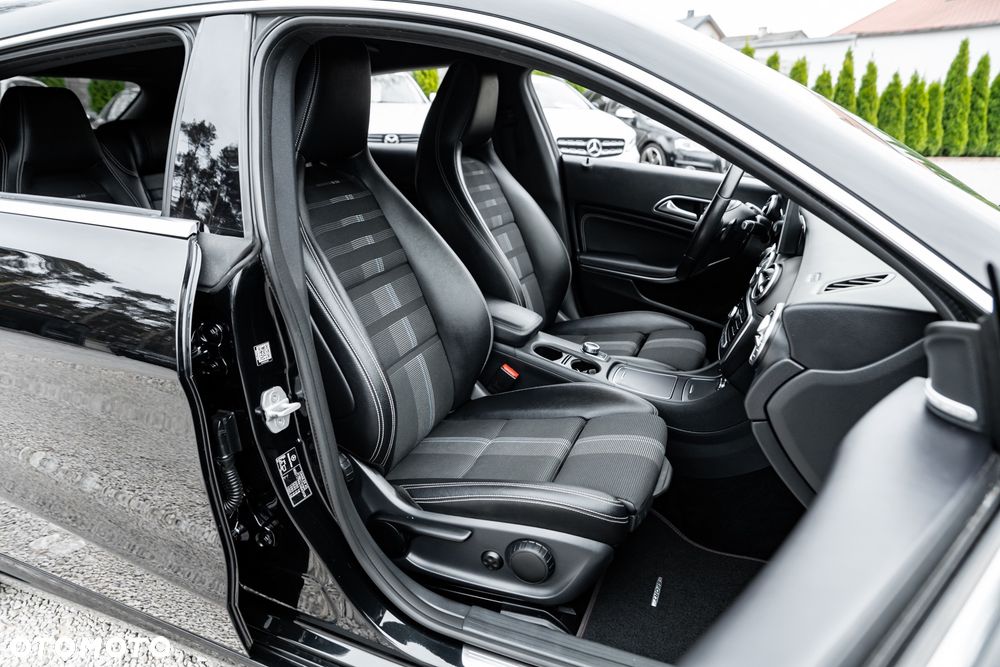 Mercedes-Benz CLA 250 4Matic 7G-DCT Sport - 26