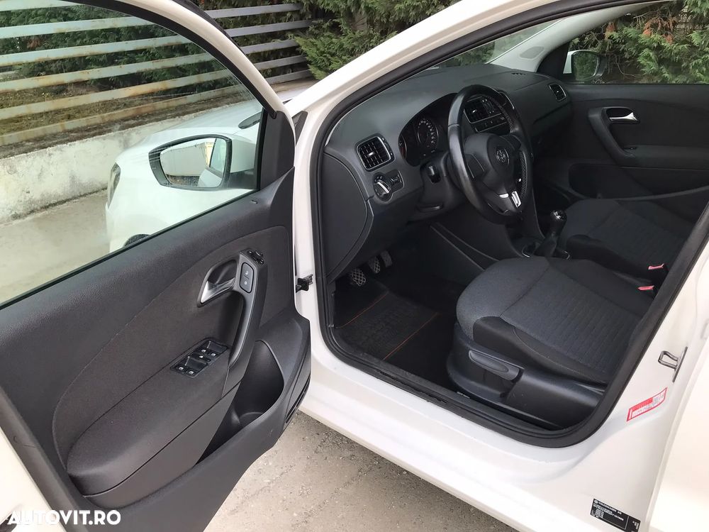 Volkswagen Polo - 10