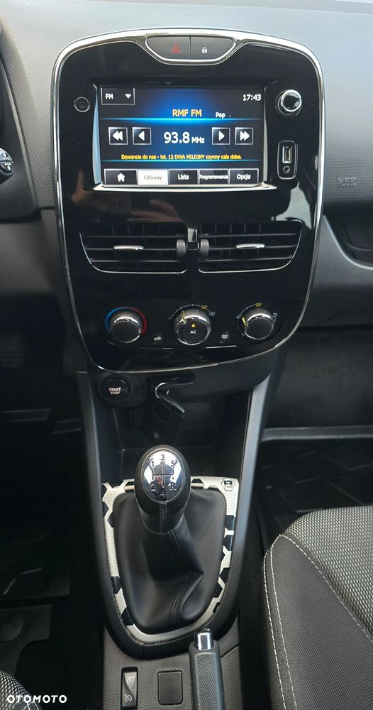 Renault Clio - 10