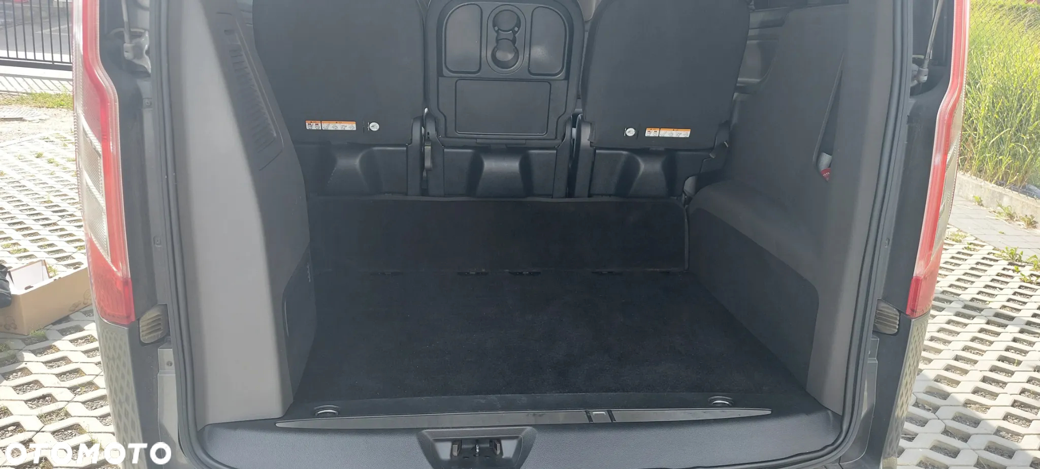 Ford Tourneo Custom - 10