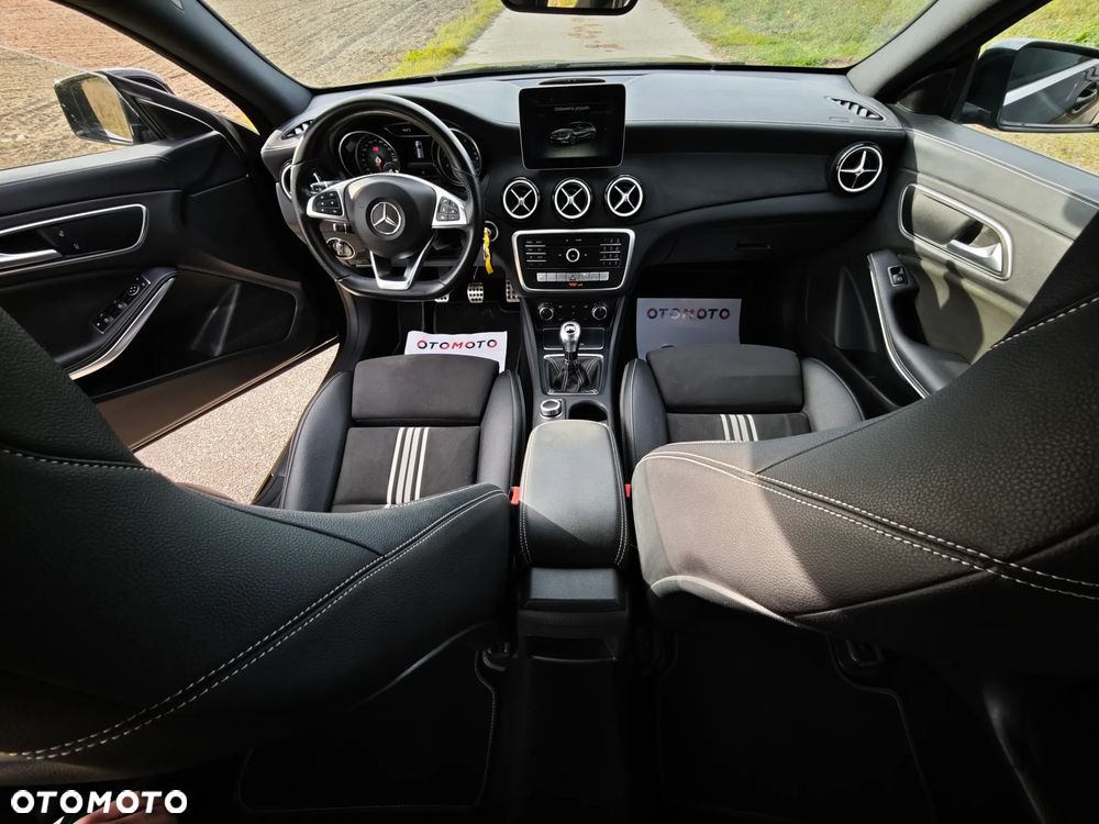 Mercedes-Benz CLA 200 AMG Line - 9