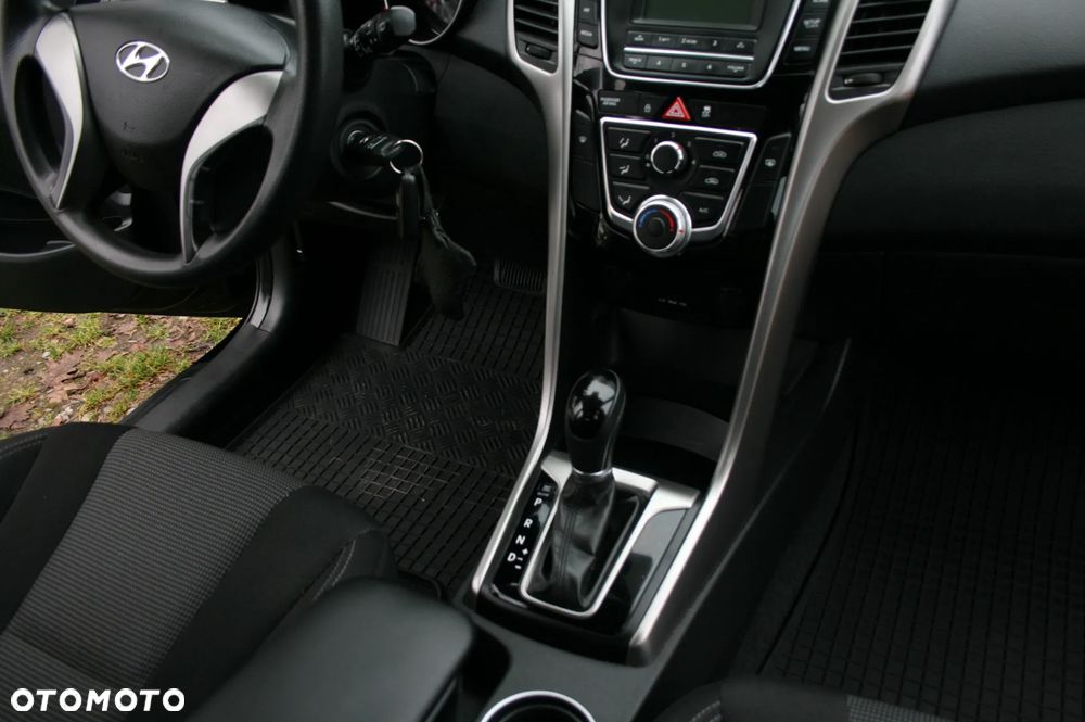 Hyundai i30 1.6 GDI Classic - 14